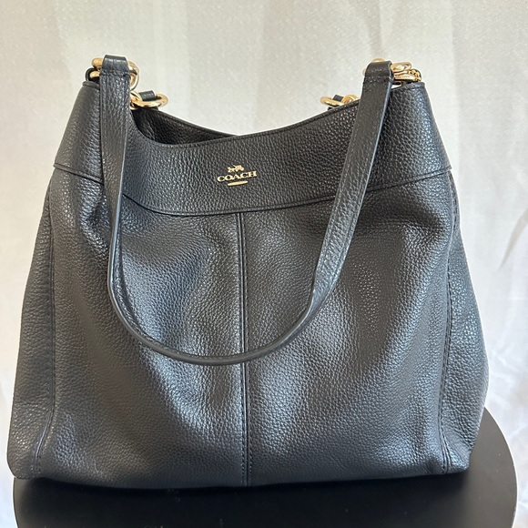 Coach Handbags - LIKE NEW ! Authentic Coach Large Lexy Pebble Leather Shoulder Bag Gunmetal